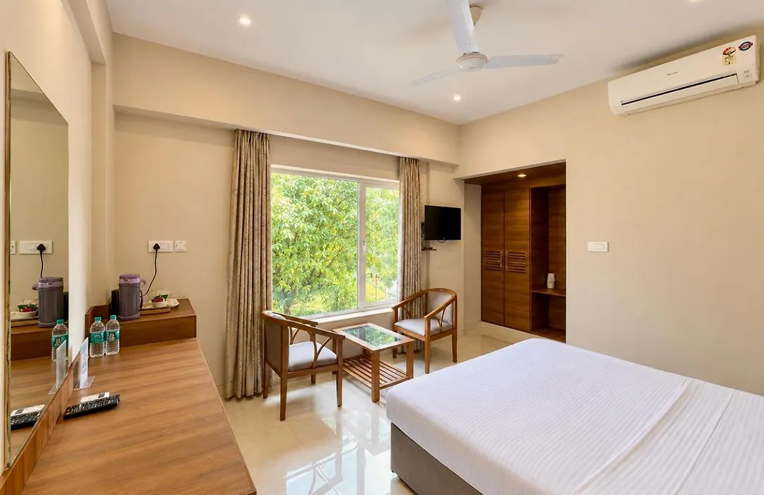 Lake View Resort Lonavala-1